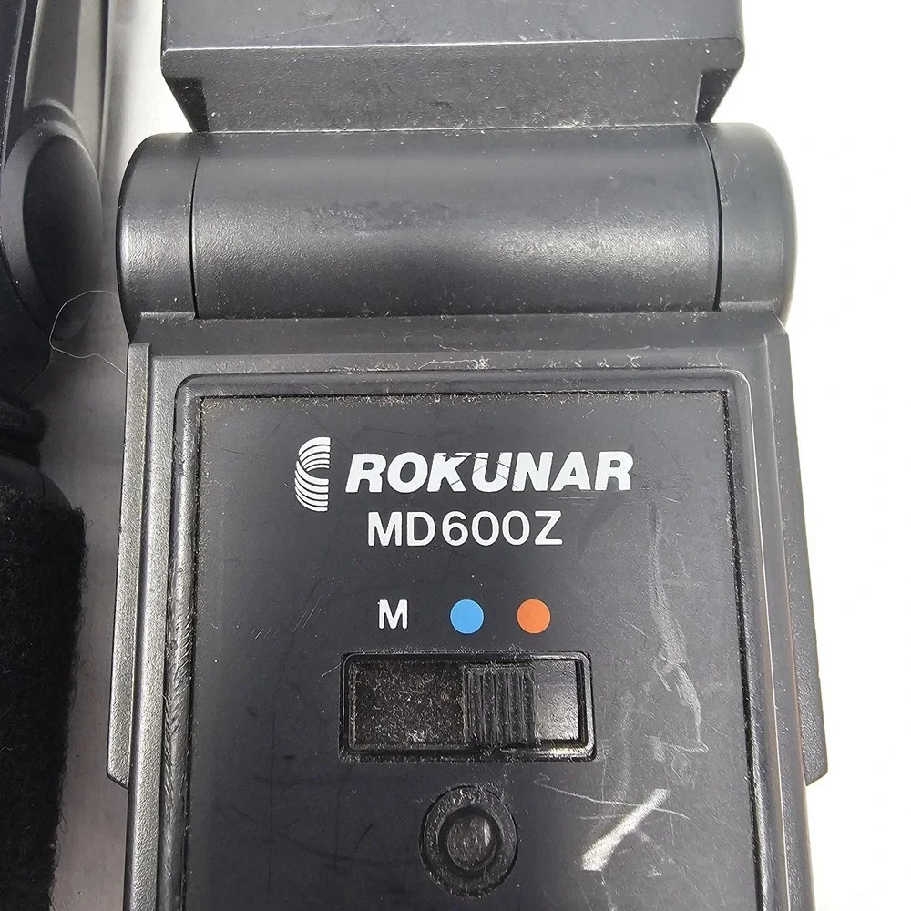 Lot Of 4 Shoe Mount Camera Flash for Parts Or‎ Repair Only